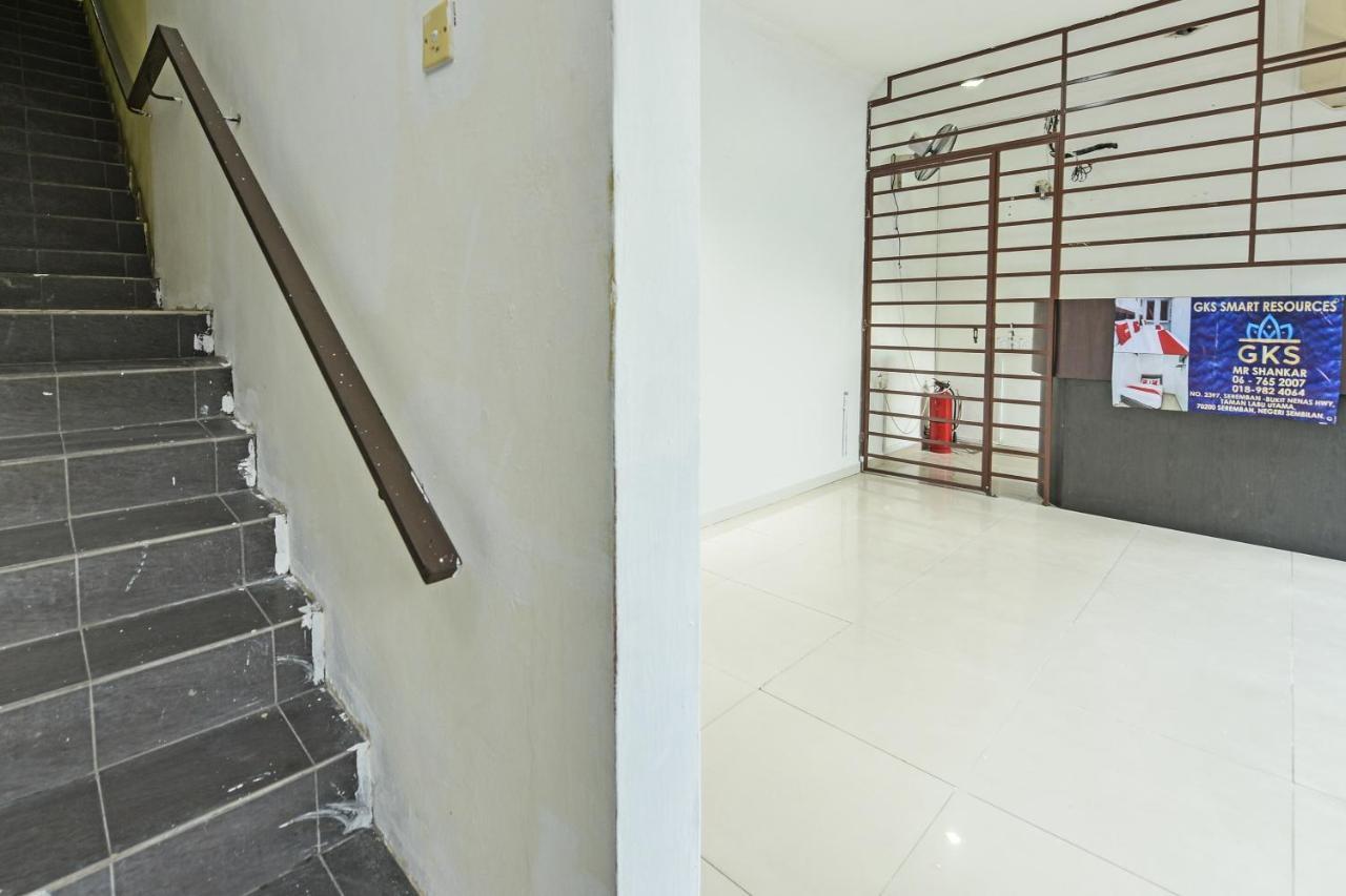 Oyo 90643 Gks Hotel Seremban Exterior photo