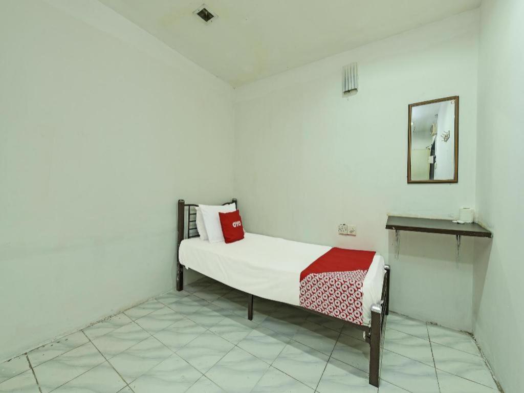 Oyo 90643 Gks Hotel Seremban Exterior photo