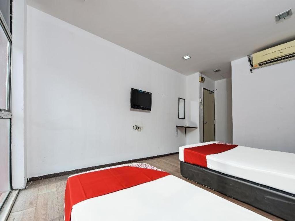 Oyo 90643 Gks Hotel Seremban Exterior photo